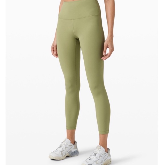 Lululemon Wunder Under 28" Leggings - Picture 2 of 4